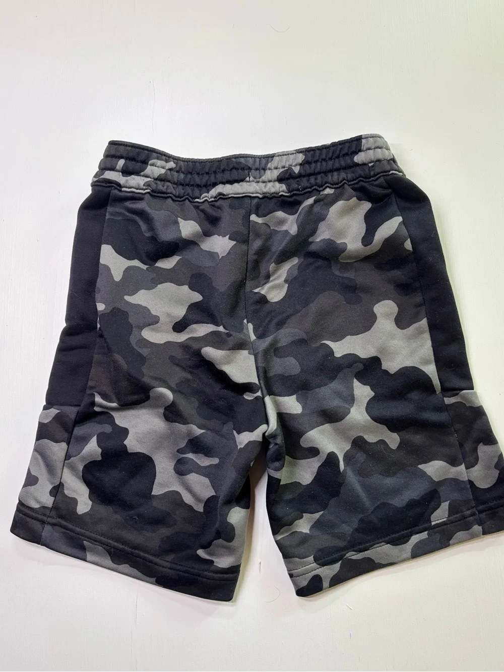 Old Navy Active Boys Camo Athletic Shorts Size 6